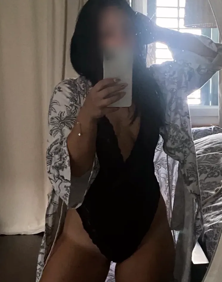Laura, 38