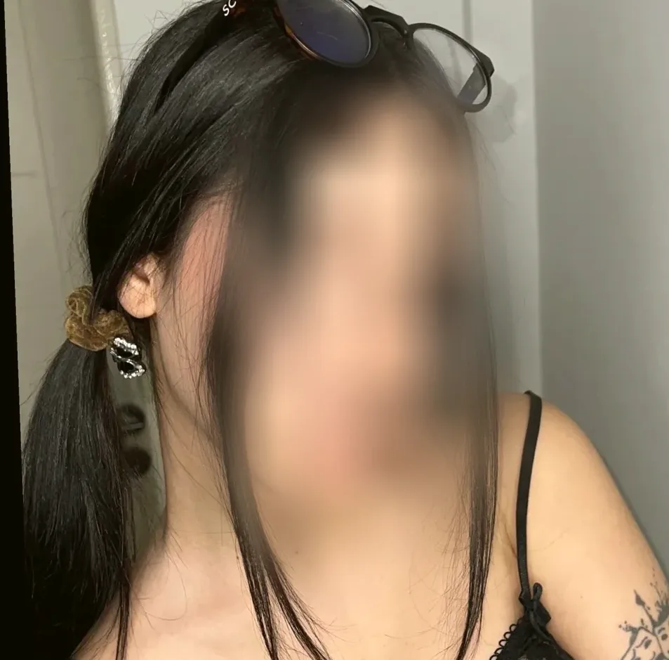 Rosanne, 22
